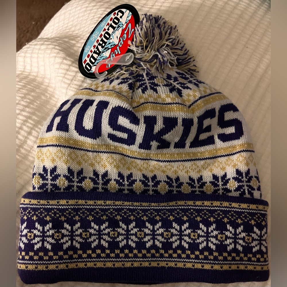 Zephyr Huskies Knit Beanie with Pom